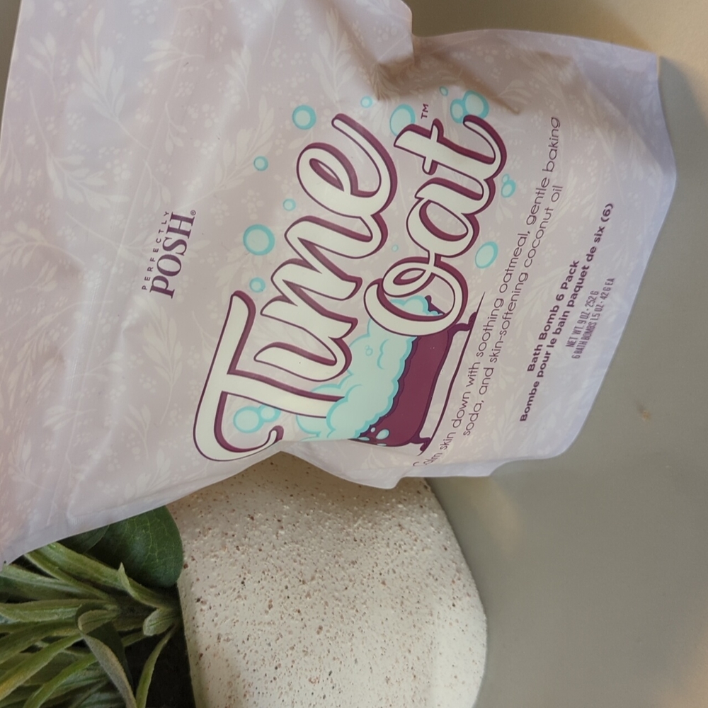 Perfectly Posh Time Oat Bath Bomb 6 Pack